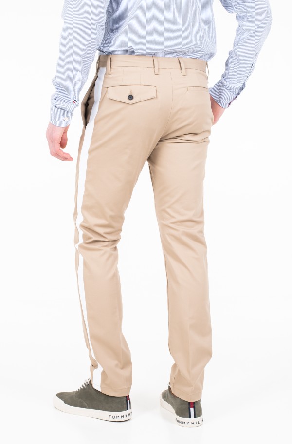 LH PANEL CHINO-hover