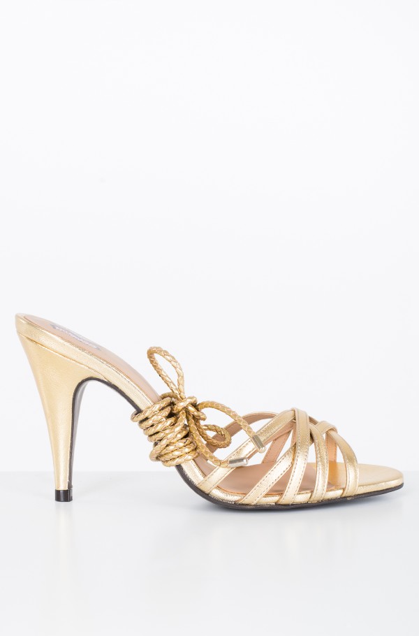 ZENDAYA ELEVATED STRAPPY SANDAL