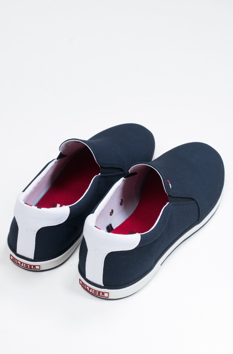 tommy hilfiger iconic slip on sneaker