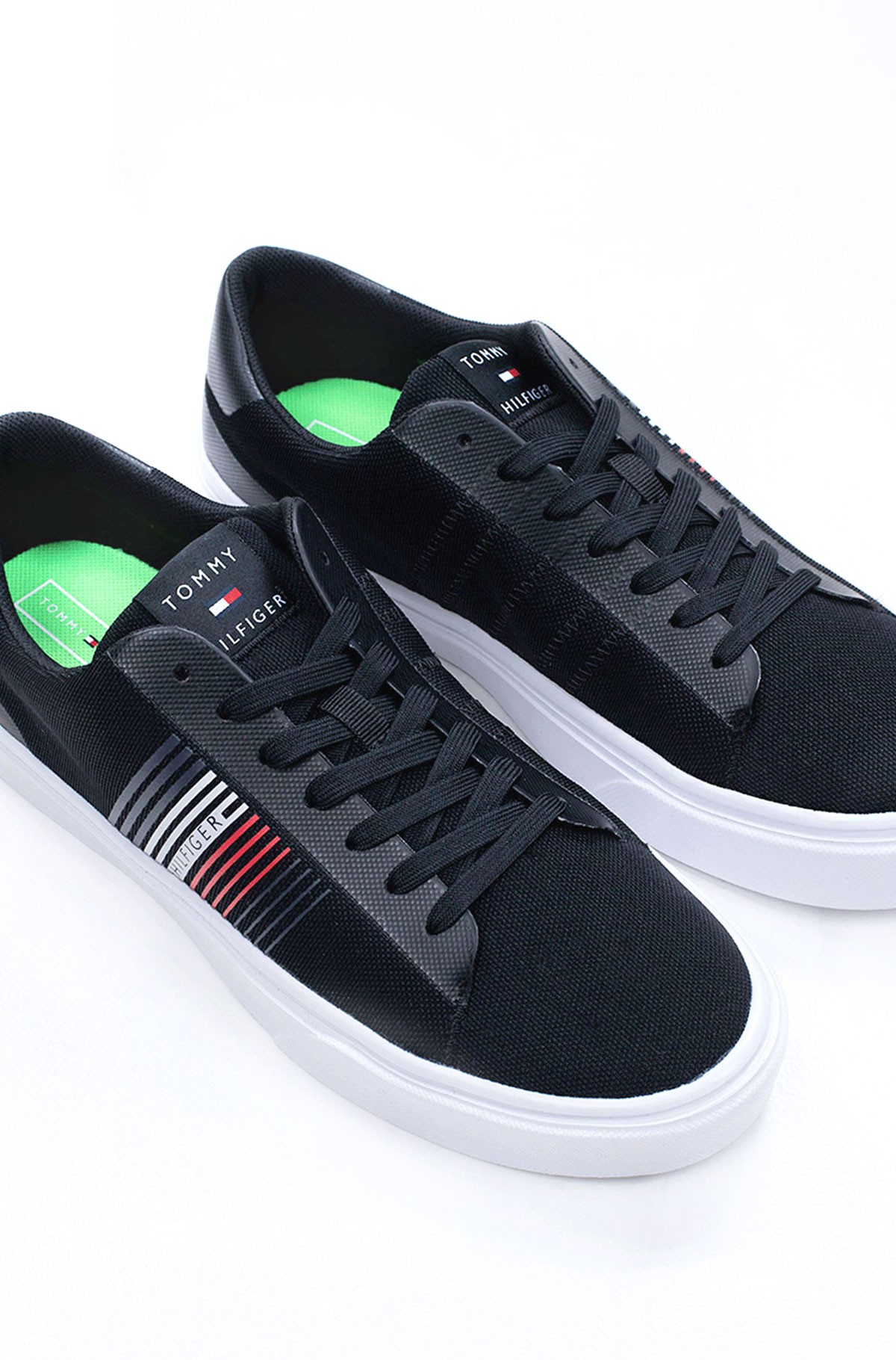 tommy hilfiger lightweight stripes knit sneaker