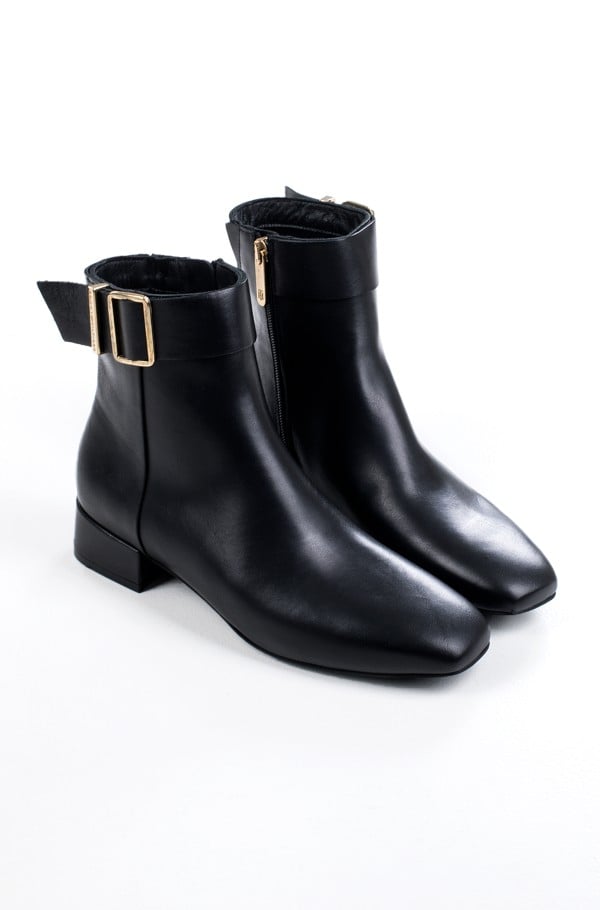 LEATHER SQUARE TOE MID HEEL BOOT