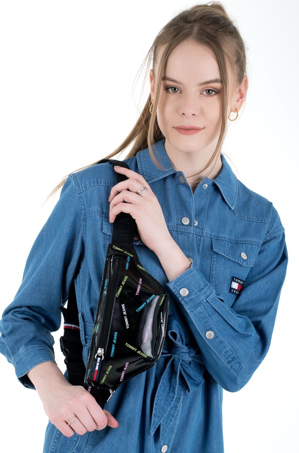 TJW CAMPUS TWIST BUMBAG VNYL