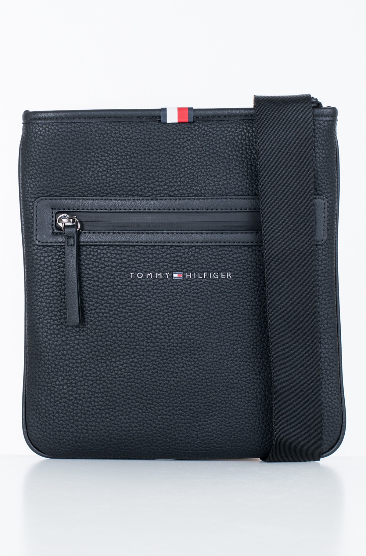 tommy hilfiger essential crossover