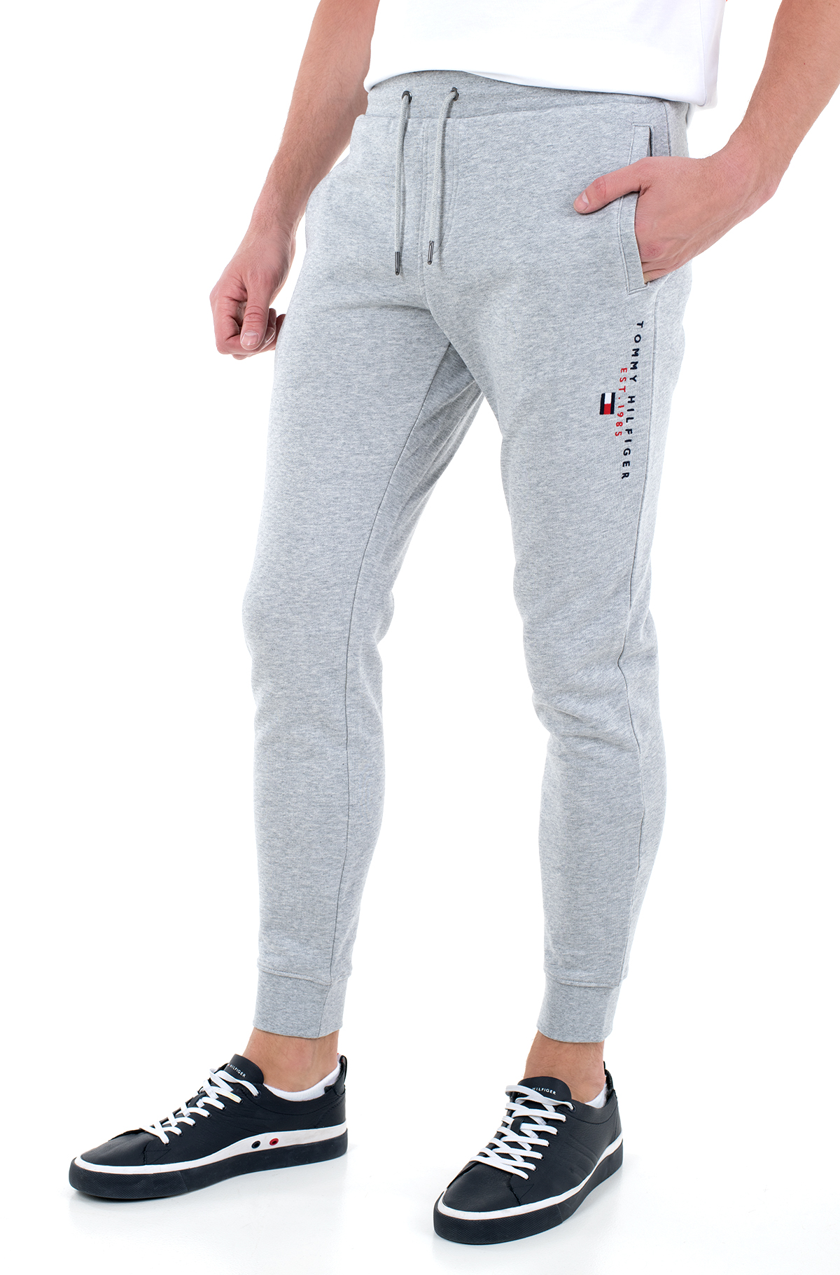 tommy hilfiger essential joggers