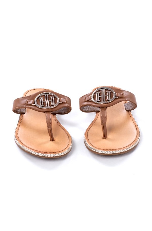 ESSENTIAL LEATHER FLAT SANDAL-hover