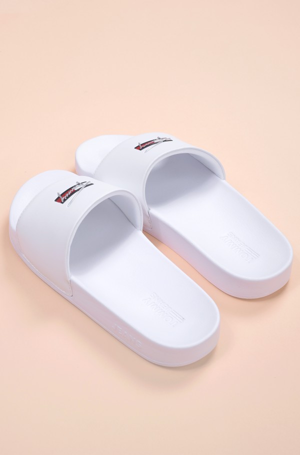 Tommy hilfiger deals white flip flops