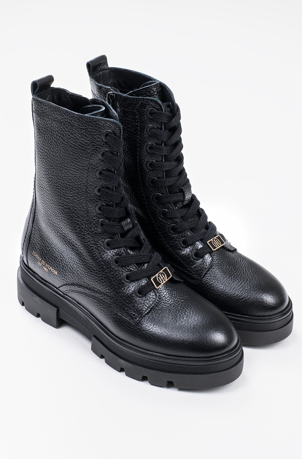 tommy hilfiger monochromatic lace up boot