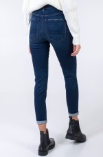 product-main-image