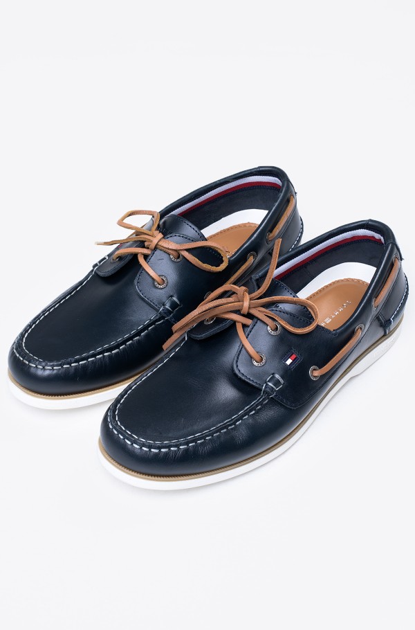 CLASSIC LEATHER BOAT SHOE-hover