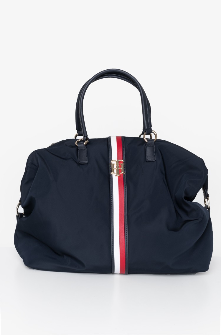 tommy weekender bag