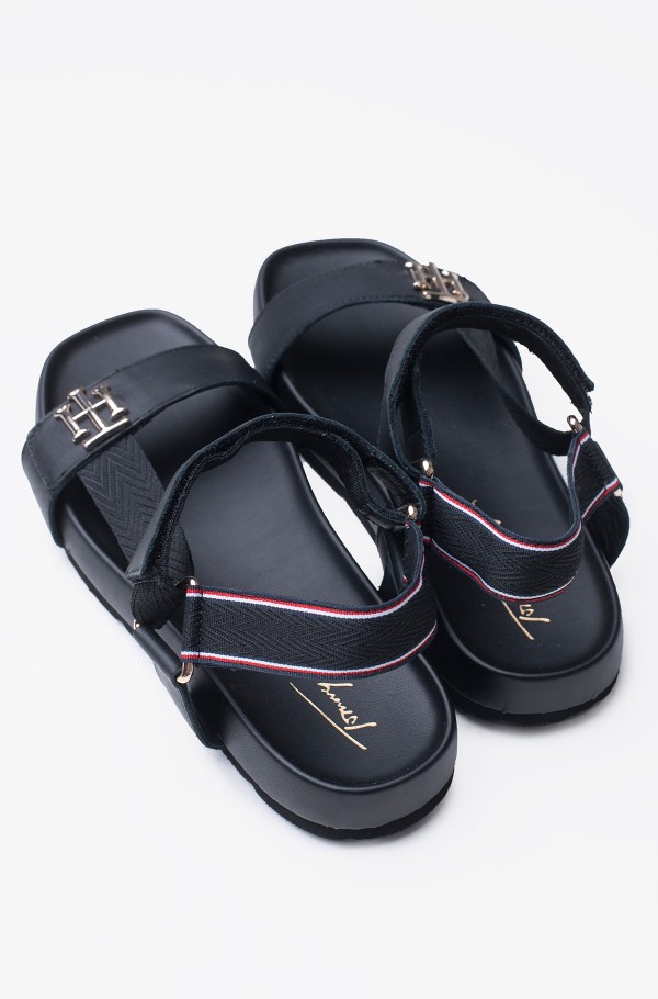 Tommy Hilfiger Nurii Hook And Loop Sport Sandals in Black