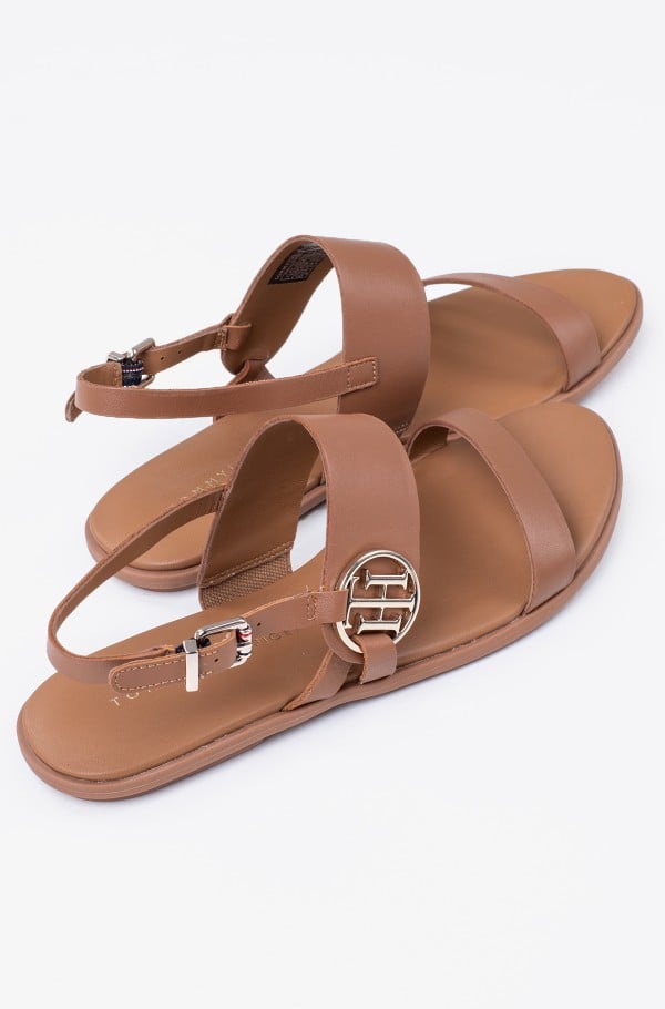 ROUND TH FLAT SANDAL-hover
