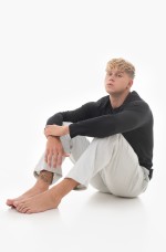 product-main-image