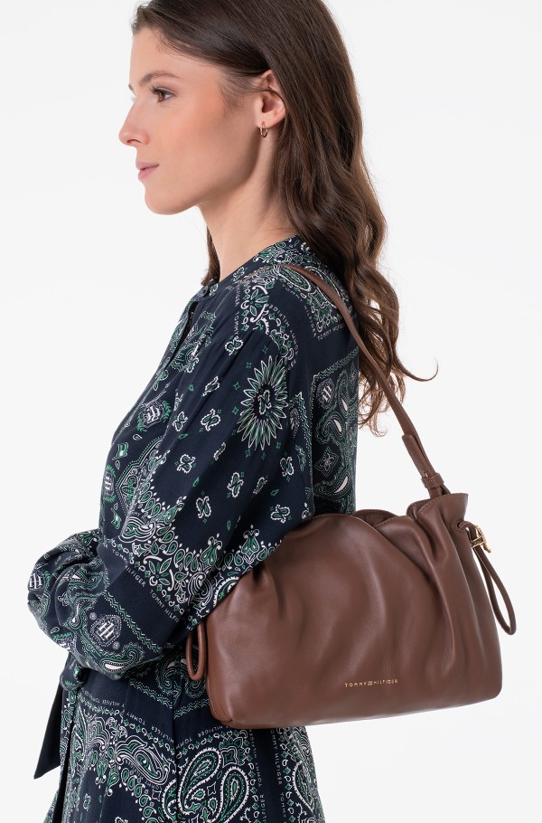 LUXE LEATHER SHOULDER BAG