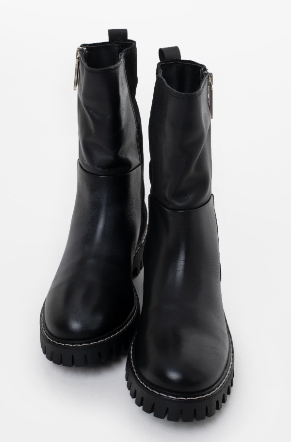 WARM LINING BOOT-hover
