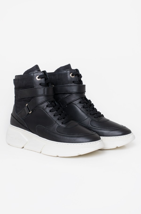 CHUNKY WARM SNEAKER HIGH-hover