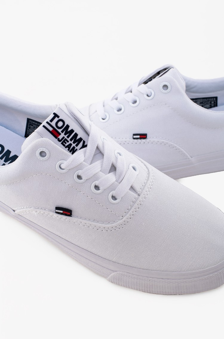 tommy jean shoes