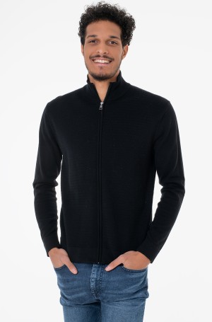 Sweater with a zipper  8320686-1