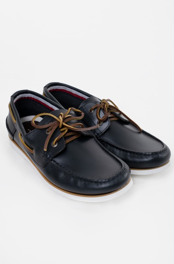 TH BOAT SHOE CORE LEATHER-hover