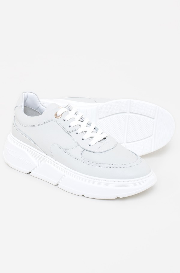 CHUNKY LEATHER SNEAKER-hover
