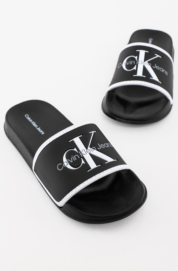 Black Flip flops V3B0 80630 1172X001 Calvin Klein Kids black Flip