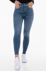 product-main-image