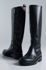 product-main-image